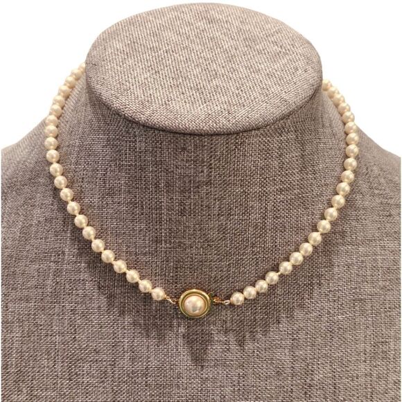 Orquidea Classic Pearls 18KT Gold Plated 925 Sterling Silver Clasp Necklace - Picture 9 of 13